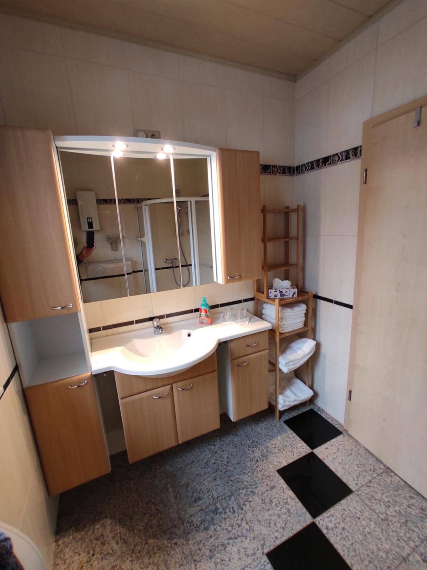 Moselferienweingut Schaefer Apartamento Wintrich Quarto foto
